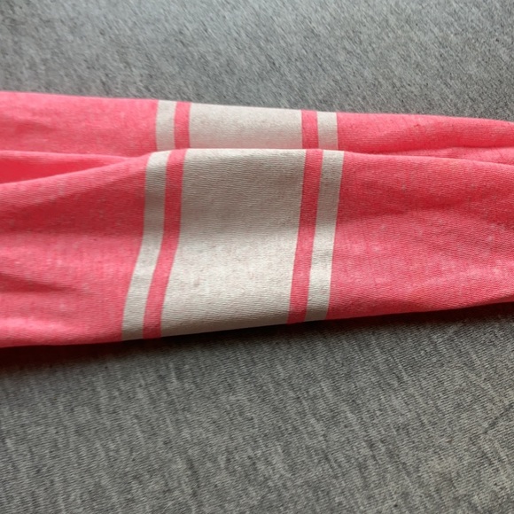 Old navy pink long sleeve shirt - Picture 3 of 3